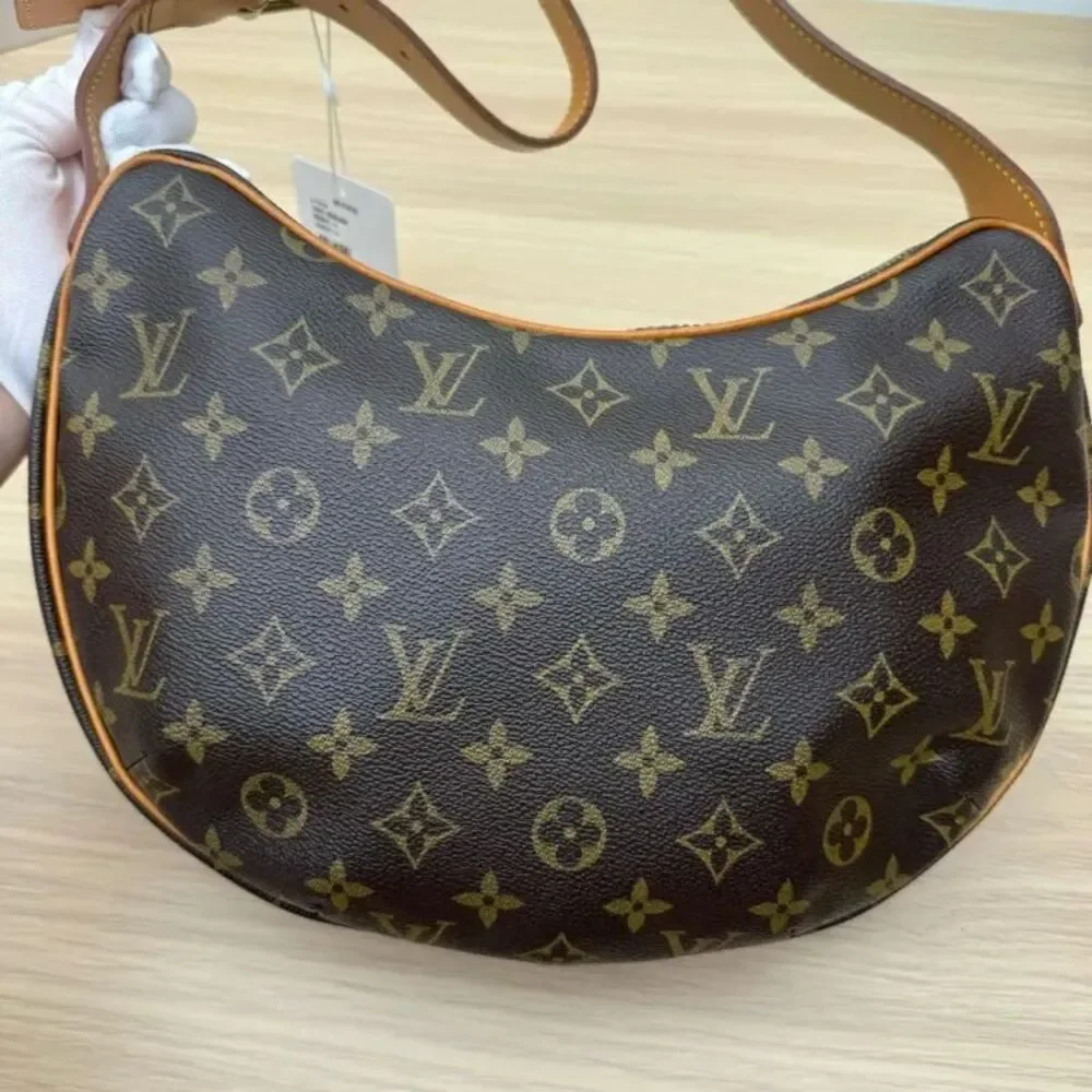 Louis Vuitton Women Pre-Loved Bag Very Good Condition